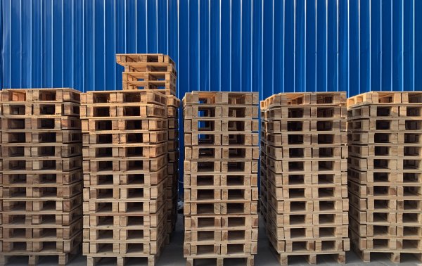 古蔺木托盘摆放技巧